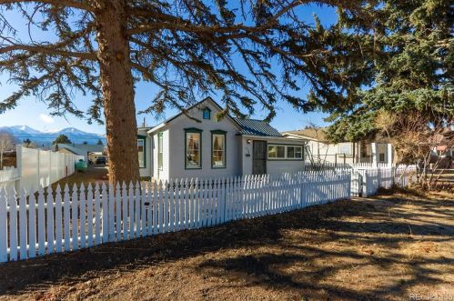 208 6th St, Horn Creek, CO 81252-9504