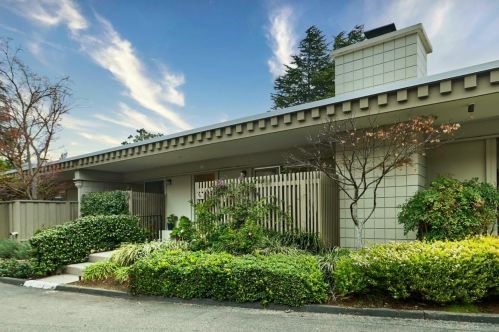 10 Los Altos Sq, Los Altos, CA 94022-1465