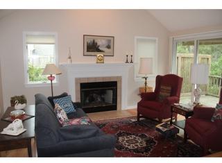 31 Woods, Yarmouth, MA 02675-1466