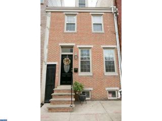 122 Laurel St, Philadelphia, PA 19123-2307