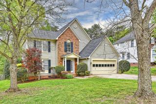 524 Halliwell St, Charlotte, NC 28262-1537