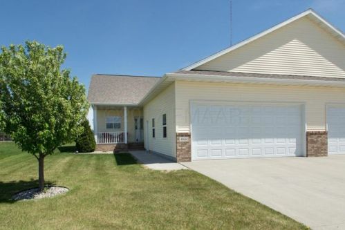 4844 Westminster Dr, Moorhead, MN 56560-8200