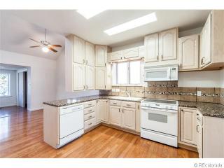 610 Gaylord St, Denver, CO 80206-3717