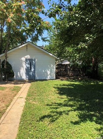 4525 Oakland Ave, Saint Louis, MO 63110-1522