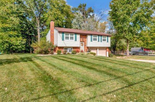 1382 Finch Ln, Milford, OH 45150-2425