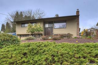 11019 10th Ave, Seattle WA  98146-2262 exterior