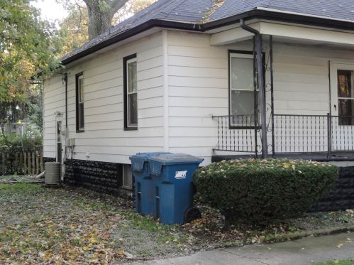 1524 Sheridan St, Kankakee, IL 60901-5653