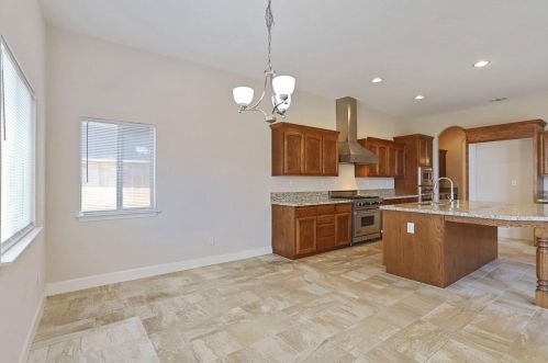 10881 St Moritz Cir, Stockton CA  95209-4357 exterior