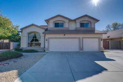 1537 Erie St, Gilbert, AZ 85295-5529