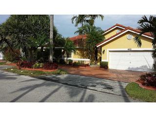 4661 149th Ct, Miami FL  33187-6290 exterior