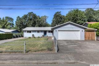 513 Douglas St, Dallas, OR 97338-1024