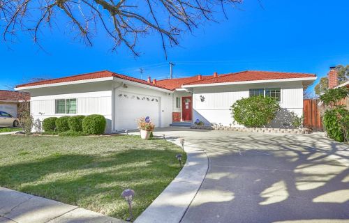 7077 Phyllis Ave, San Jose, CA 95129-3744