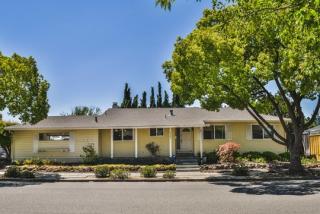 6352 Inglewood Dr, Pleasanton, CA 94588-3938