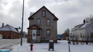 202 4th St, Virginia, MN 55792-2710