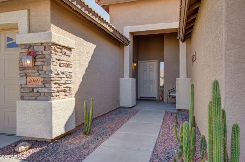 2069 Sunshine Butte Dr, Queen Creek, AZ 85142-4789