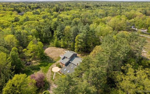 142 Meetinghouse Rd, Wells, ME 04090-6119