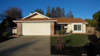 667 Hawk Dr, Vacaville, CA 95687-7279