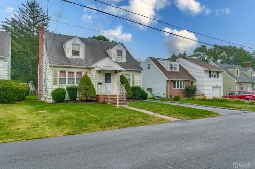 14 Liberty Ave, Woodbridge, NJ 07095-2011