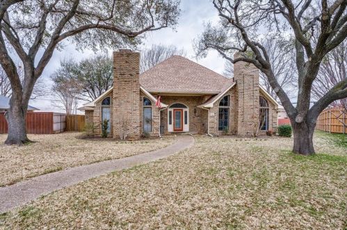 1222 Magnolia Dr, Carrollton, TX 75007-4851