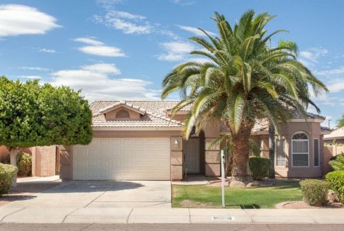 260 Windsor Dr, Gilbert, AZ 85233-8364