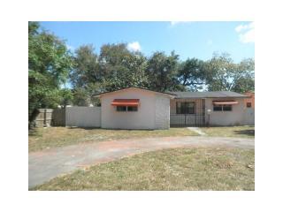 290 164th St, Miami FL  33162-3532 exterior