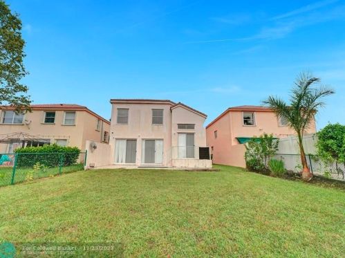 2164 157th Ave, Hollywood FL  33028-2416 exterior