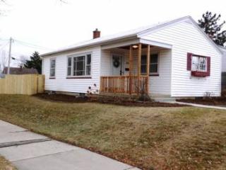 3002 50th St, Milwaukee, WI 53219-3309