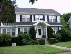 16 Bemis St, Newton, MA 02460-1103