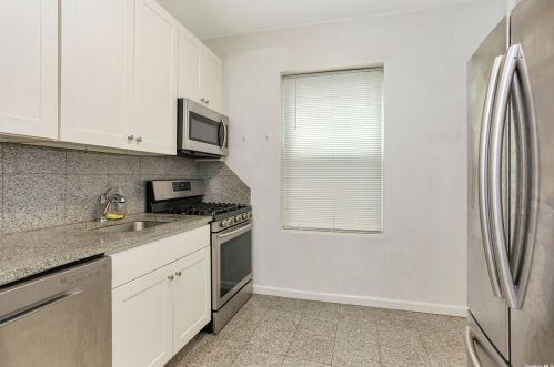 45-14 43rd St, Long Island City, NY 11104-1028