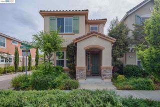 7463 Starward Dr, Pleasanton, CA 94568-1840