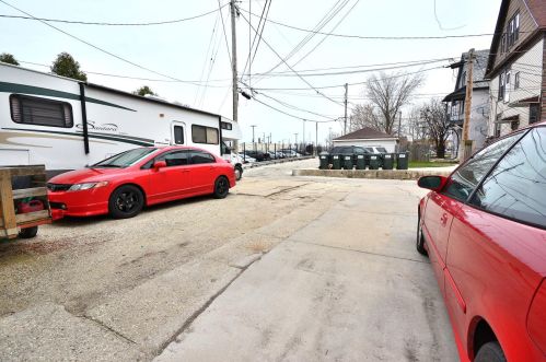 3414 Clybourn St, Milwaukee WI  53208-3810 exterior