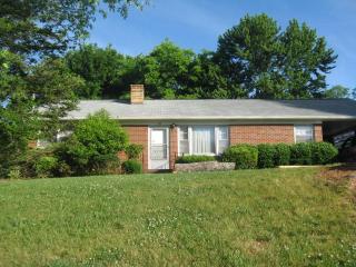 225 Scenic Dr, Morristown, TN 37813-4707