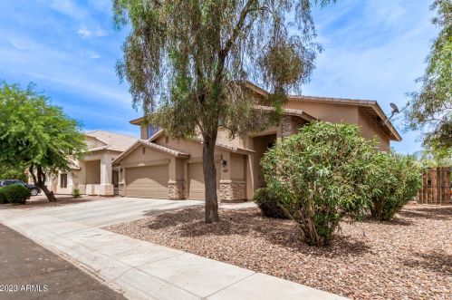 6607 44th Ln, Laveen, AZ 85339-6257