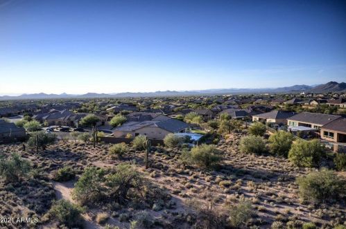 6324 Lonesome Trl, Cave Creek, AZ 85331-1598