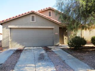 9217 Leila Ln, Phoenix AZ  85041-8864 exterior