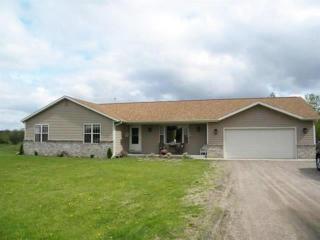 403 Brent St, Hatley, WI 54440-9731