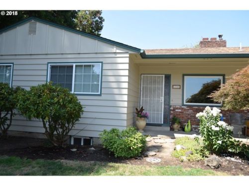 13165 Ash Dr, Portland, OR 97223-6023