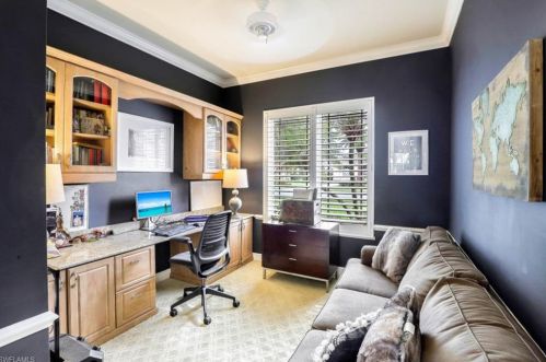 2142 Imperial Cir, Naples FL  34110-1037 exterior