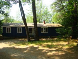 10 Island Dr, Ashland, NH 03217-4306