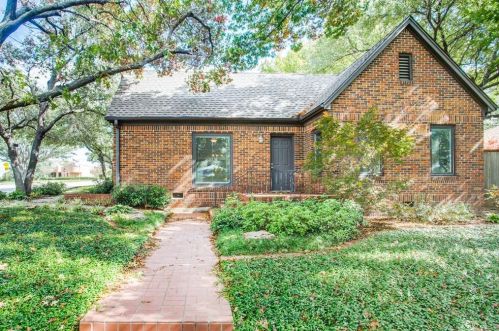 3863 Crestline Rd, Fort Worth, TX 76107-3335