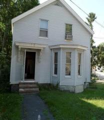 6 Hildreth St, Lowell, MA 01850-1624