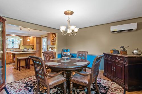 160 Buttonwood Dr, Auburn NH  03032-3433 exterior