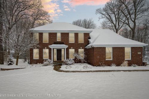 5537 Silverleaf Ct, Haslett, MI 48840-9797