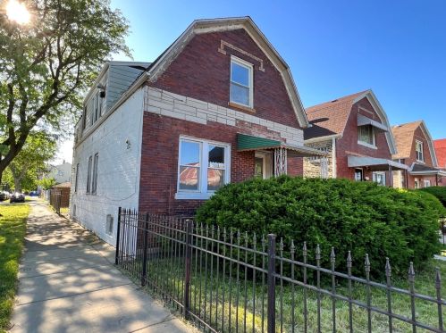 1059 Keystone Ave, Chicago, IL 60651-3639