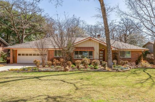 2408 Crestwood Pl, Denton, TX 76209-1112