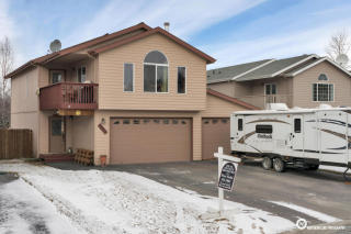 7040 Clairmont Cir, Anchorage, AK 99507-2592