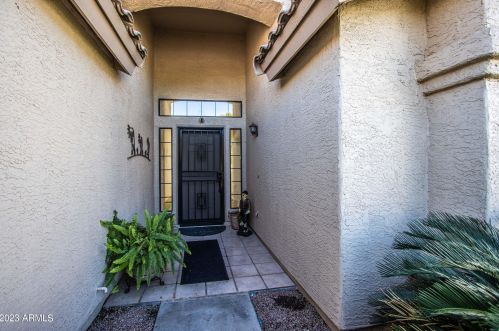 1201 Honeysuckle Ln, Chandler, AZ 85248-3709