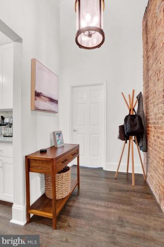 18 George St, York, PA 17401-1400