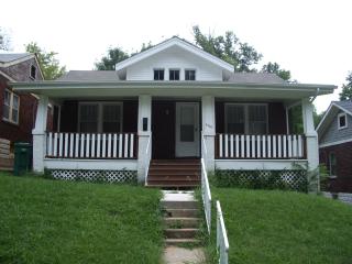 3730 Pine Grove Ave, Saint Louis MO  63121-3533 exterior