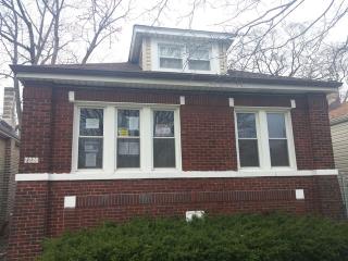 7226 Maplewood Ave, Chicago, IL 60629-2048